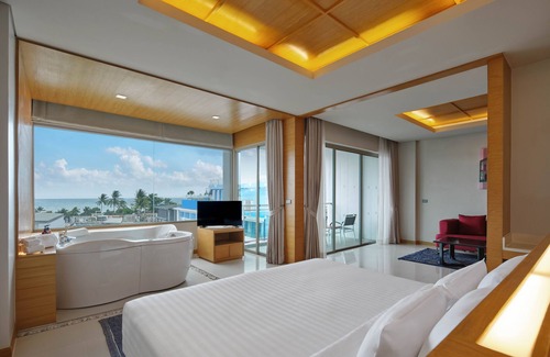 Patong Resort | The Kee Resort & Spa