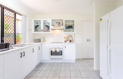 Farnborough House | The key here is to enjoy the access to the beach and the sunsets - sensational!