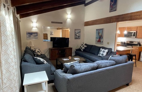 Killington Ski Chalet | The Killington Chalet, Hot Tubs, Sauna, Boot Dryer