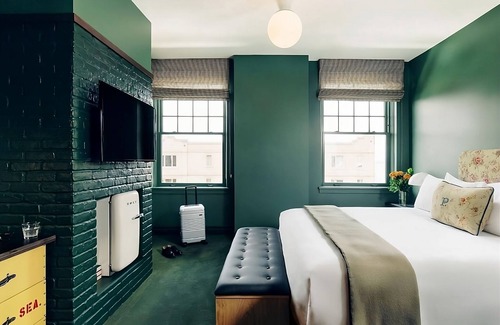 Downtown Seattle Hotel | The King at Palihotel Seattle, Close To Space Needle and Museum of Pop Culture!