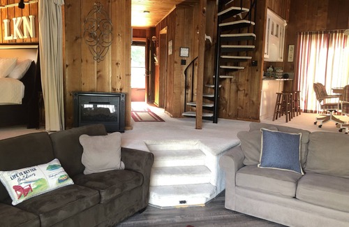 Terrell Cottage | "The Kiser Cottage" #1 on Lake Norman w/Pontoon