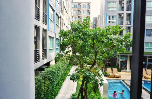 Mueang Samut Prakan District Apartment | The Kith Plus Sukhumvit 113 by BLK