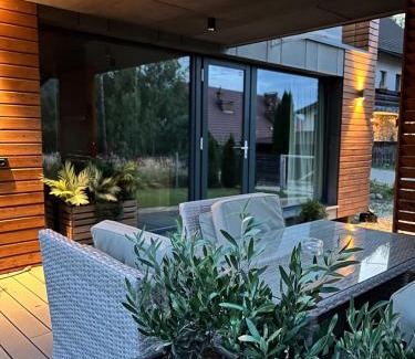 Predeal Villa | The kube by the mountain