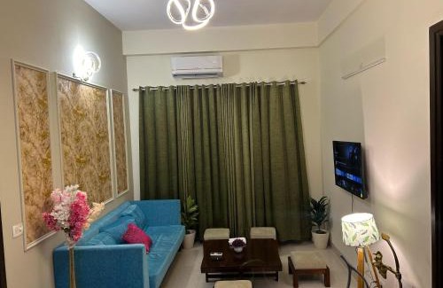 Gurugram Apartment | The Label Stay Skyscraper