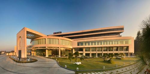 Kishangarh Hotel | The Lalit Chandigarh
