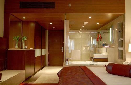 Barakhamba Hotel | The LaLiT New Delhi