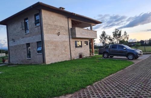 Nanyuki Ski Chalet | The Landing Nanyuki Cottages