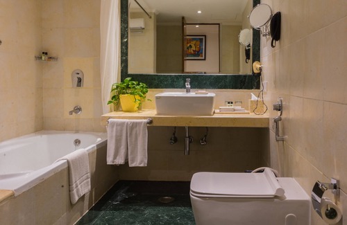 Kanpur Hotel | The Landmark Hotel