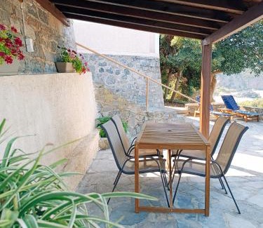 Limnionas House | The Life Suites