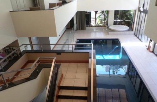 Silver Lakes House | The Links Guest House