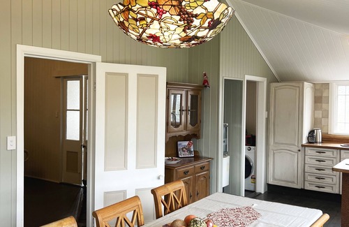 Stanthorpe House | "The Little Tuscan Villa" - right in the heart of Stanthorpe!