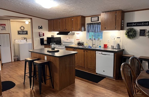 Tellico Plains House | The Lodge at Coker Creek 2 nnMountain View-Hot Tub! NEW LISTING!