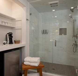 Greenville Hotel | The Lodge at Moosehead Lake