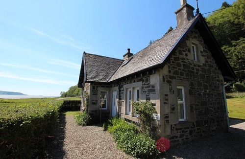 Lochgilphead Cottage | The Lodge Sleeps 6 - Private Cosy Cottage, Pets Welcome, Large Garden