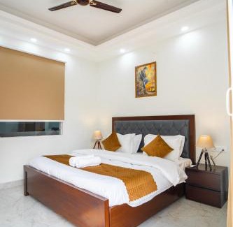 Gurugram Apartment | The Lodgers 1 BHK Serviced Apartment Golf Course Road Gurgaon