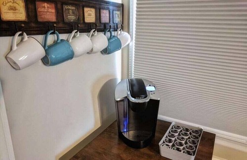 Clarksville House | The Loft 1335 Whitt Ln