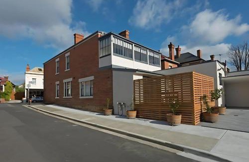 Battery Point Apartment | The Lollyshop Apartment in Battery Point