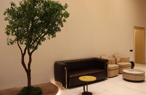 Surat Hotel | The Long D Hotel and Banquet
