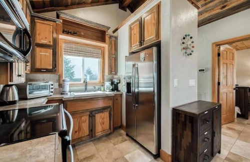 Shaver Lake Cabin | The Lovers' Lookout La Casita