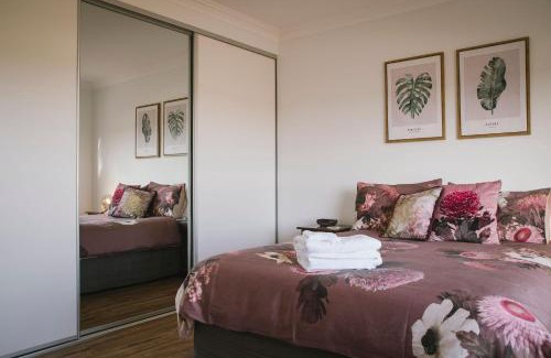 Corrigin House | The Mains Guest House 2 Bedroom Farm Stay