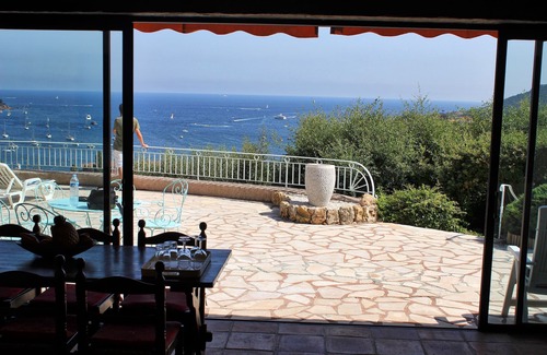 Saint-Raphael House | The "Mami Wata" in Agay, a large terrace with an exceptional view of the sea