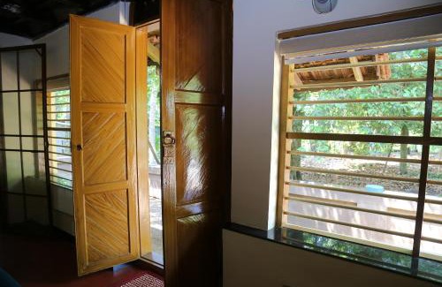 Kumaranalloor House | The Mana-Heritage stay - Chengazhimattam Mana