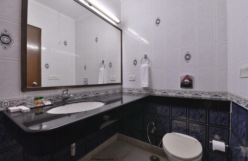 DLF City House | The Maple Leaf DLF Cyber City