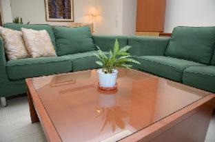 Golden Triangle Apartment | The Maple Suite