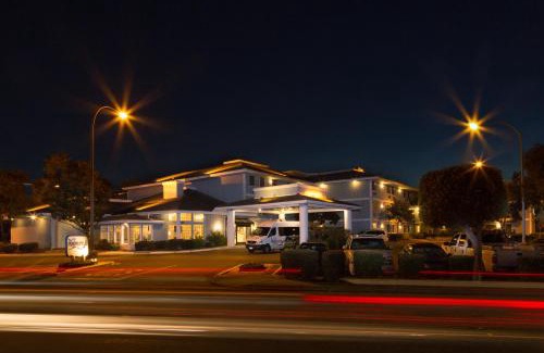 San Leandro Hotel | The Marina Inn on San Francisco Bay