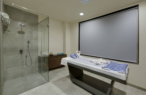 Nathdwara Hotel | The Maruti Nandan Grand