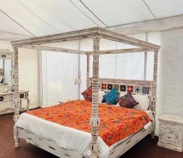 Amar Sagar Pol Resort | The Mayara Fort Jaisalmer Camps