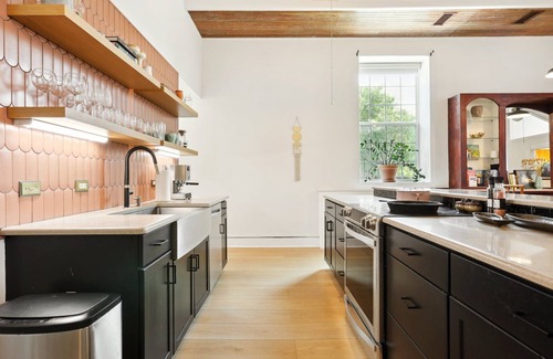 Elgin Villa | The McKinley on Elgin's Historic Main Street