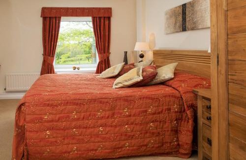 Stainburn House | The Melbreak Hotel