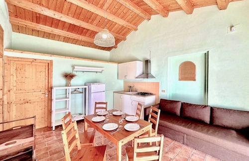 Bettolelle Apartment | The Mimosa in historic villa with pool and air cond in Senigallia