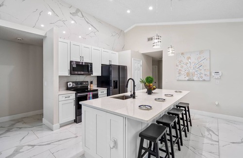 Solana House | The Modern/Luxe Vacation Heated Pool Disney