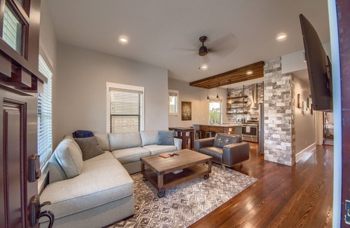 Downtown San Antonio Apartment | The Monty #1-Luxury stay near the Riverwalk, walkable to many local hot spots!