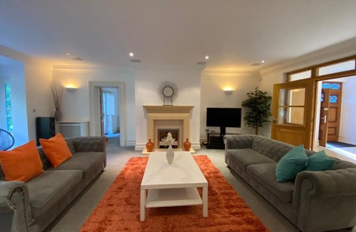 Canford Cliffs Villa | The Moondance Villa A stunning Italian styled mansion near Sandbanks