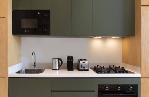 Al Satwa Apartment | The Muse