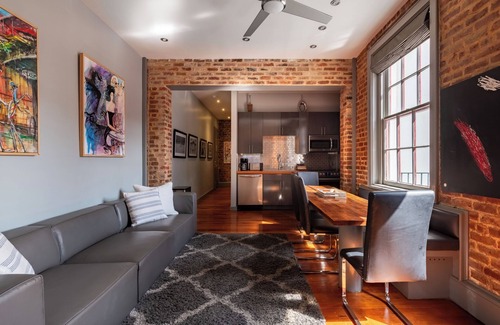 Central Business District Condo | The Natchez Near FQ - Private Balcony! Heated Pool in Courtyard, Family Friendly