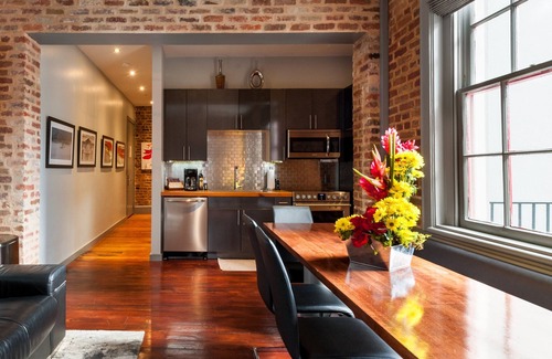 Central Business District Condo | The Natchez Near FQ - Private Balcony! Heated Pool in Courtyard, Family Friendly