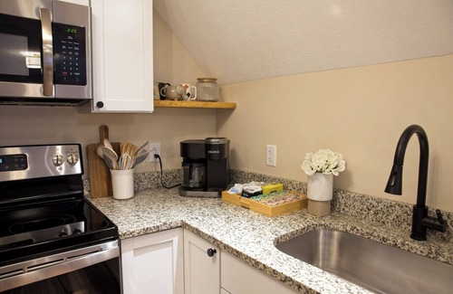 Troy Apartment | The Nature Loft: Brand-New 2-BR apartment in Troy with green space + patio