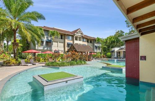 Cairns North Apartment | The Nest Cairns - 4 pools BBQ & Resort