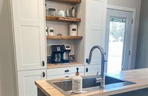 Maple Creek House | The Nest Guesthouse in Maple Creek