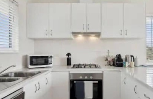 McCracken House | The Nest Holiday Retreat—the ultimate coastal getaway for families or couples.