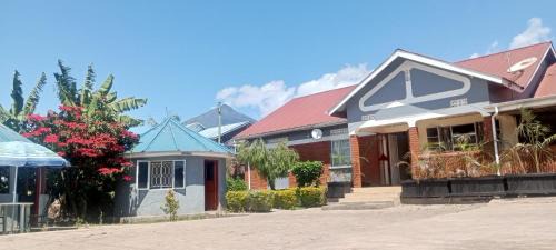 Rubuguri Hotel | The nest motel kisoro
