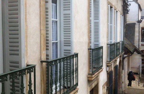 Old Town Apartment | THE NEST OF THE OWL