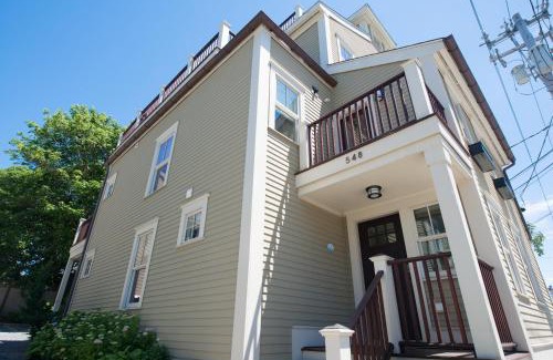 Yachting Village Apartment | The Newport Lofts - 548 Thames Street