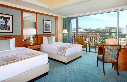 Qasr an-Nil Hotel | The Nile Ritz-Carlton, Cairo