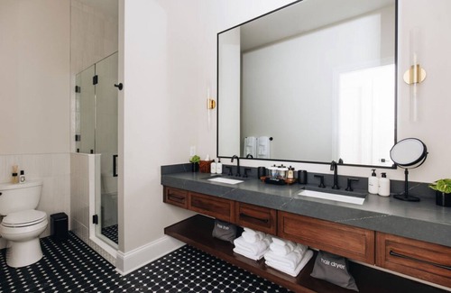 Prospect Hotel | The Nook at The Purple Martin is a two bedroom one bath unit in Norton Commons