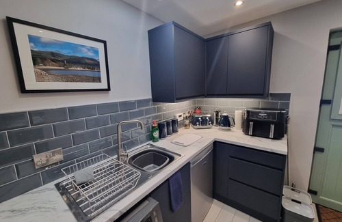 Rostrevor House | The Nook is a cosy holiday let in Rostrevor at the foot of the Mourne mountains.